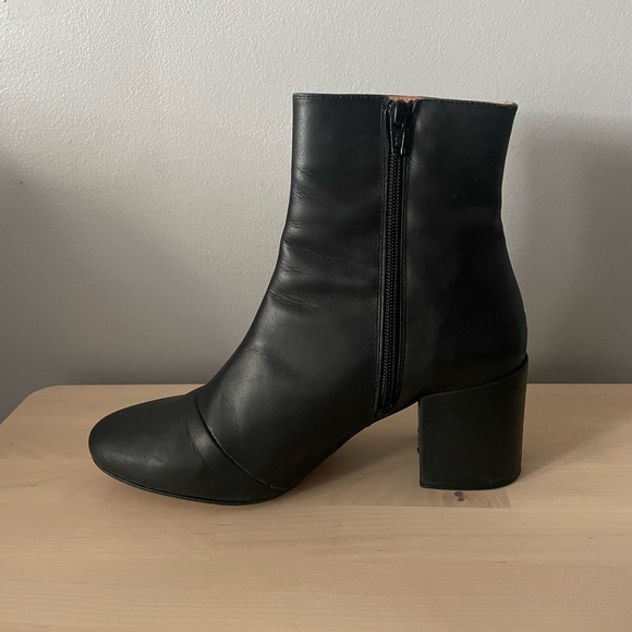 L’Intervalle - Heeled Booties - Black - Picture 3 of 5